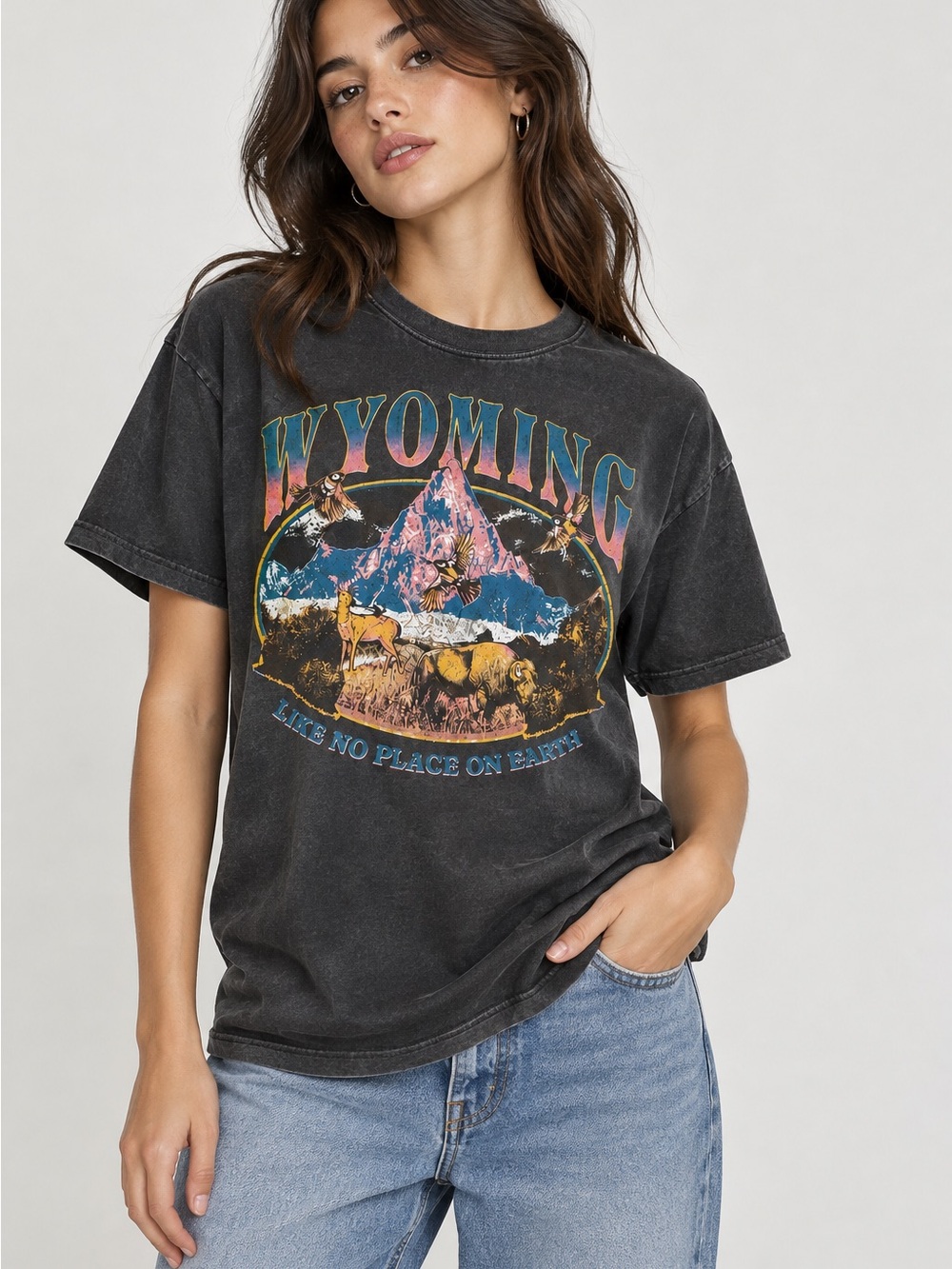 Mighty Fine Wyoming “Like No Place on Earth” Graphic Tee Charcoal Gray – Large